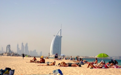 Температура воздуха в ОАЭ превысила +50 градусов