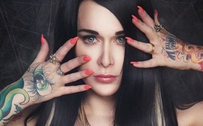 СМИ: перед смертью Илона Новоселова переписала квартиру на чёрного мага