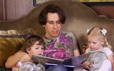 Галкин пообещал сыну, что будет всегда на электричке ездить, если обеднеет