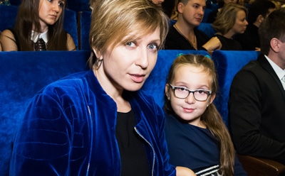 Телеведущая Яна Чурикова призналась, что страдала анорексией и булимией