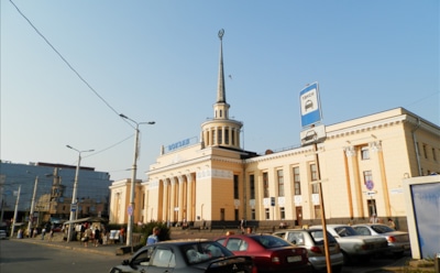 В Петрозаводске на вокзале прогремели четыре взрыва