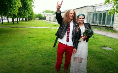 Сын звезды «Улицы разбитых фонарей» сыграл свадьбу в стиле рок