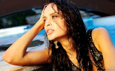 Российская модель Анна Калашникова потеряла ребенка