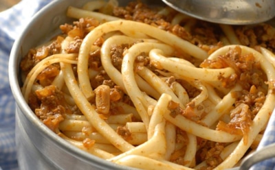 В Новой Москве около 60 человек отравились макаронами