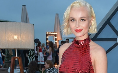 Полина Гагарина показала фото с дочерью на отдыхе во Франции