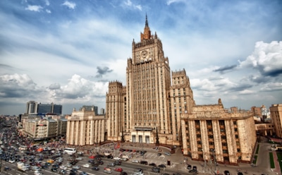 МИД РФ пригласило в Москву раскритикованного в Украине пилота-героя