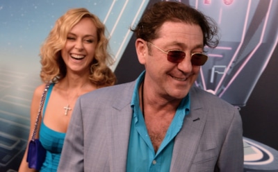 Супруга Григория Лепса показала фигуру в купальнике