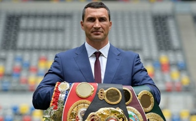 Украинский боксер Владимир Кличко завершил спортивную карьеру