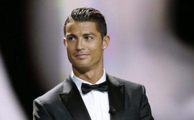 Криштиану Роналду показал фото с новорожденной дочерью