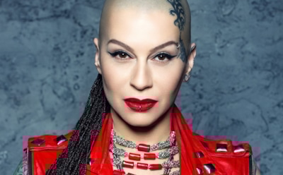 "Что за идиотизм?": Наргиз возмущена выступлением своего двойника в Чите