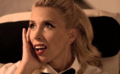 55-летняя певица Алена Свиридова поразила снимком в купальнике