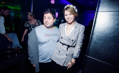 Жена Александра Цекало покорила фанатов стройной фигурой в бикини