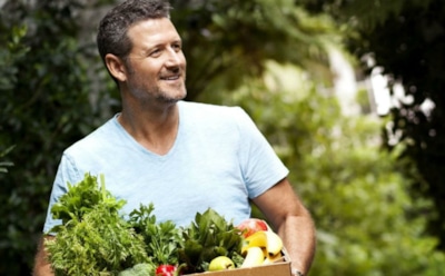 Учёные: женщин привлекают мужчины, которые едят много фруктов и овощей