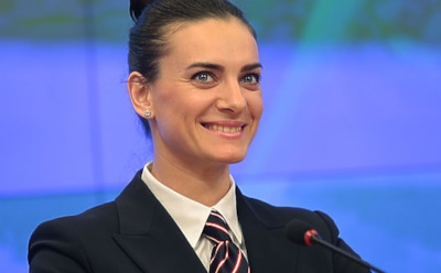 Беременная вторым ребенком Елена Исинбаева вышла в свет