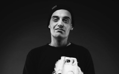 Айза Анохина показала совместное фото с Гуфом и его девушкой