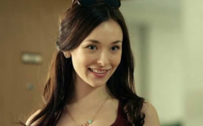 Актриса «Универа» Анастасия Иванова показала фото в свадебном платье