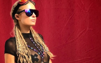 Пэрис Хилтон показала сексуальные образы на фестивале Burning Man