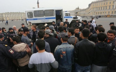В Петербурге задержали более ста протестующих на акции в поддержку рохинджа
