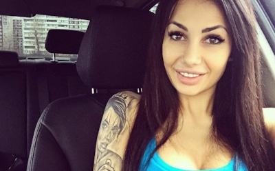 Кабаева снялась в откровенной фотосессии в бассейне