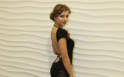 Звезда "Папиных дочек" Арзамасова снимает стресс боксом