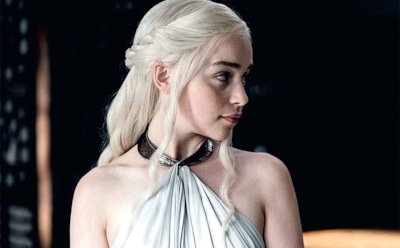 В Сети слили фотографию беременной Дейенерис из "Игры престолов"