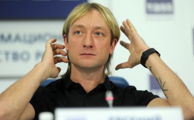 Евгений Плющенко впервые опубликовал фото с сыном от первого брака