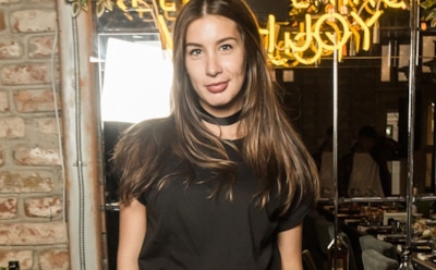 Кэти Топурия опубликовала фотографию с мамой