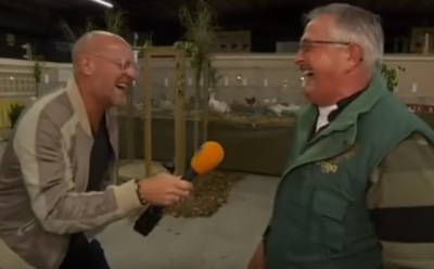 В Голландии «куриный» смех фермера сорвал прямой эфир