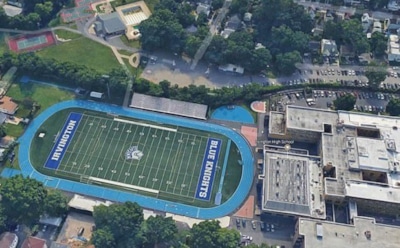 В США девушка споткнулась об ограждение и получила $6 млн