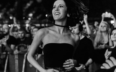 Матильда Шнурова опубликовала фото топлес