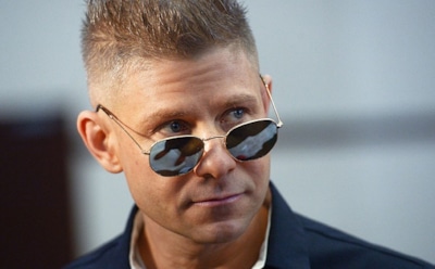 Митя Фомин всерьез занялся серфингом