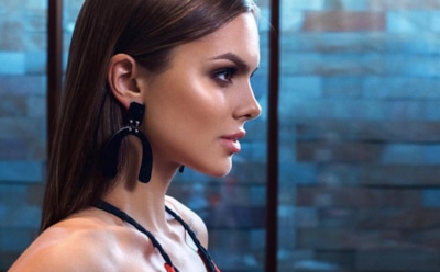 23-летняя Виктория Одинцова опубликовала пикантное видео с подругой