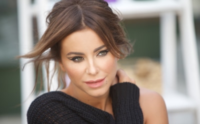 Певица Ани Лорак похвасталась упругими формами