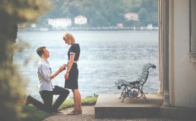 Лондонский адвокат сделал девушке предложение, решив, что их самолет падает