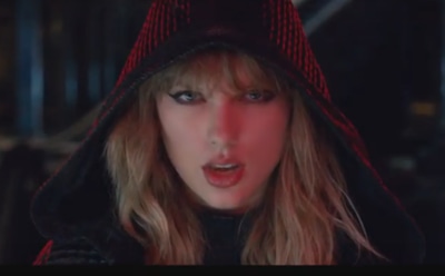27-летняя Тейлор Свифт полностью разделась в новом клипе