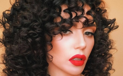 Ольга Серябкина показала упругие формы в откровенном купальнике