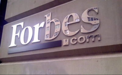 Forbes назвал самых богатых мертвых знаменитостей