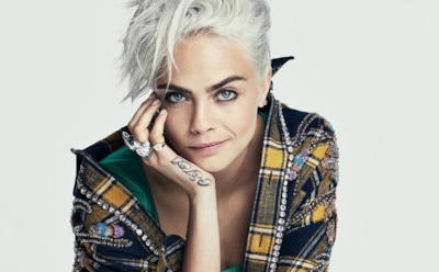 Кара Делевинь объяснила, почему разглядывала грудь Рианны