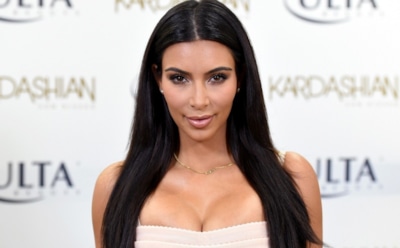 Ким Кардашьян подверглась критике из-за появления в костюме покойной певицы