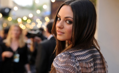 Мила Кунис снялась в чувственной фотосессии для глянца