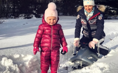 Татьяна Навка показала, как ее трехлетняя дочь поет на китайском языке