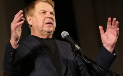 Актер Михаил Кокшенов заговорил после инсульта