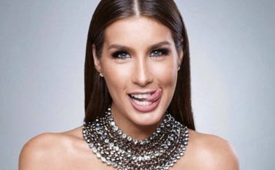 Кэти Топурия продолжает выкладывать откровенные снимки с отдыха