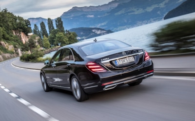 В Москве у пенсионерки угнали Mercedes за 8 млн руб