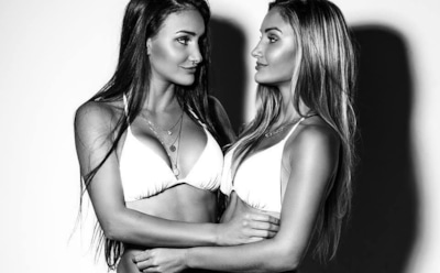 Сексуальные близняшки из Австрии заработали на учебу на откровенных фото