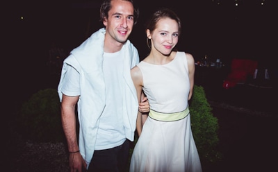 Юлия Хлынина и Егор Корешков помолвлены