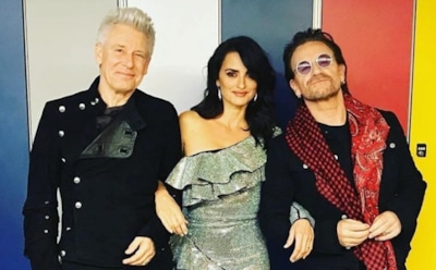 Пенелопа Крус покорила Мадрид мини-платьем с рюшами