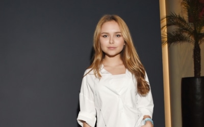 Стефания Маликова вызвала волну недовольства своим «взрослым платьем»