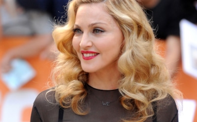 Аукцион выставит на торги обнаженные снимки 18-летней Мадонны