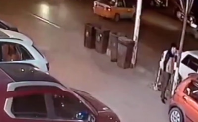 В Китае мужчина избежал смерти дважды за десять секунд